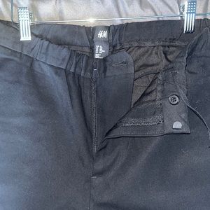 H&M Black Pants size 33R